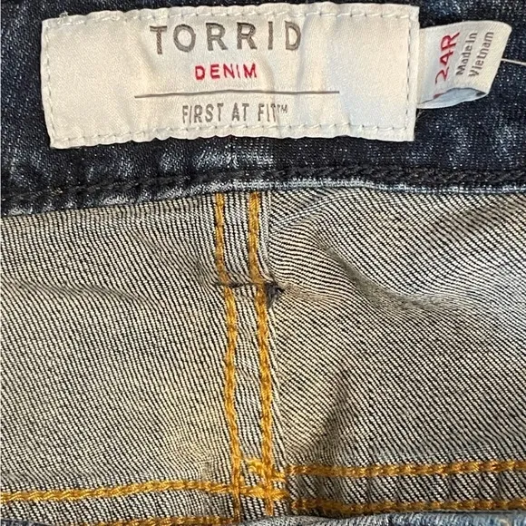 🅽🅴🆆 ＴＯＲＲＩＤ slim boot cut jeans, women’s plus size 24R