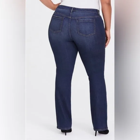 🅽🅴🆆 ＴＯＲＲＩＤ slim boot cut jeans, women’s plus size 24R