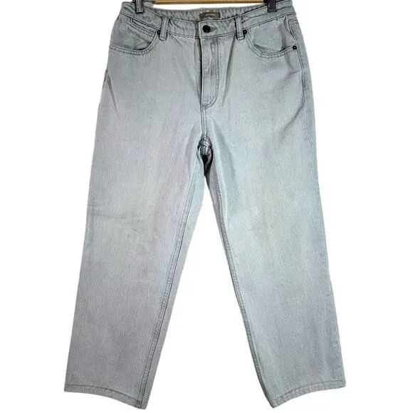 12 Storeez Women's Jeans Light Wash Straight Fit Mid Rise Denim Size M