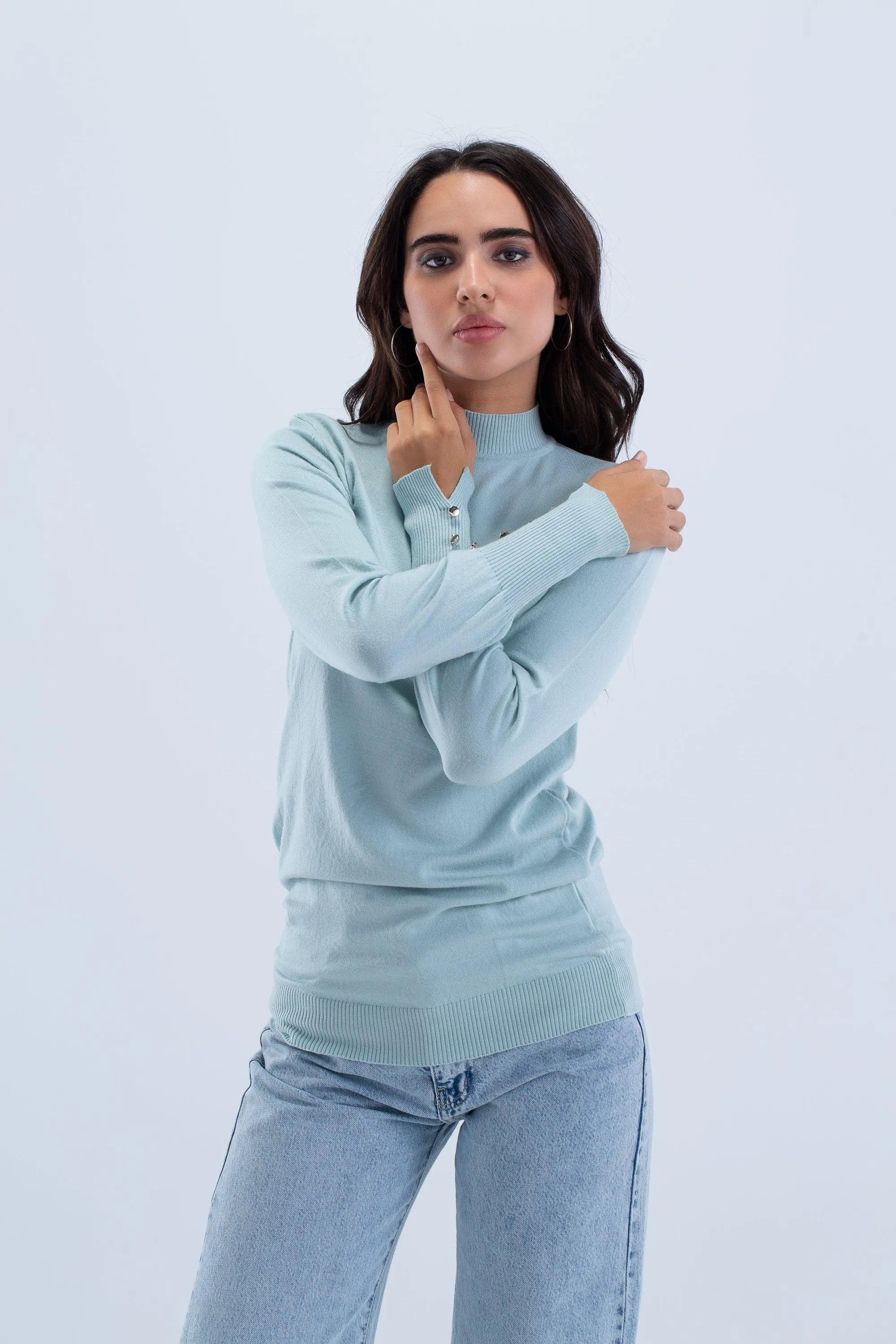 4 Buttoned Sleeves Pullover