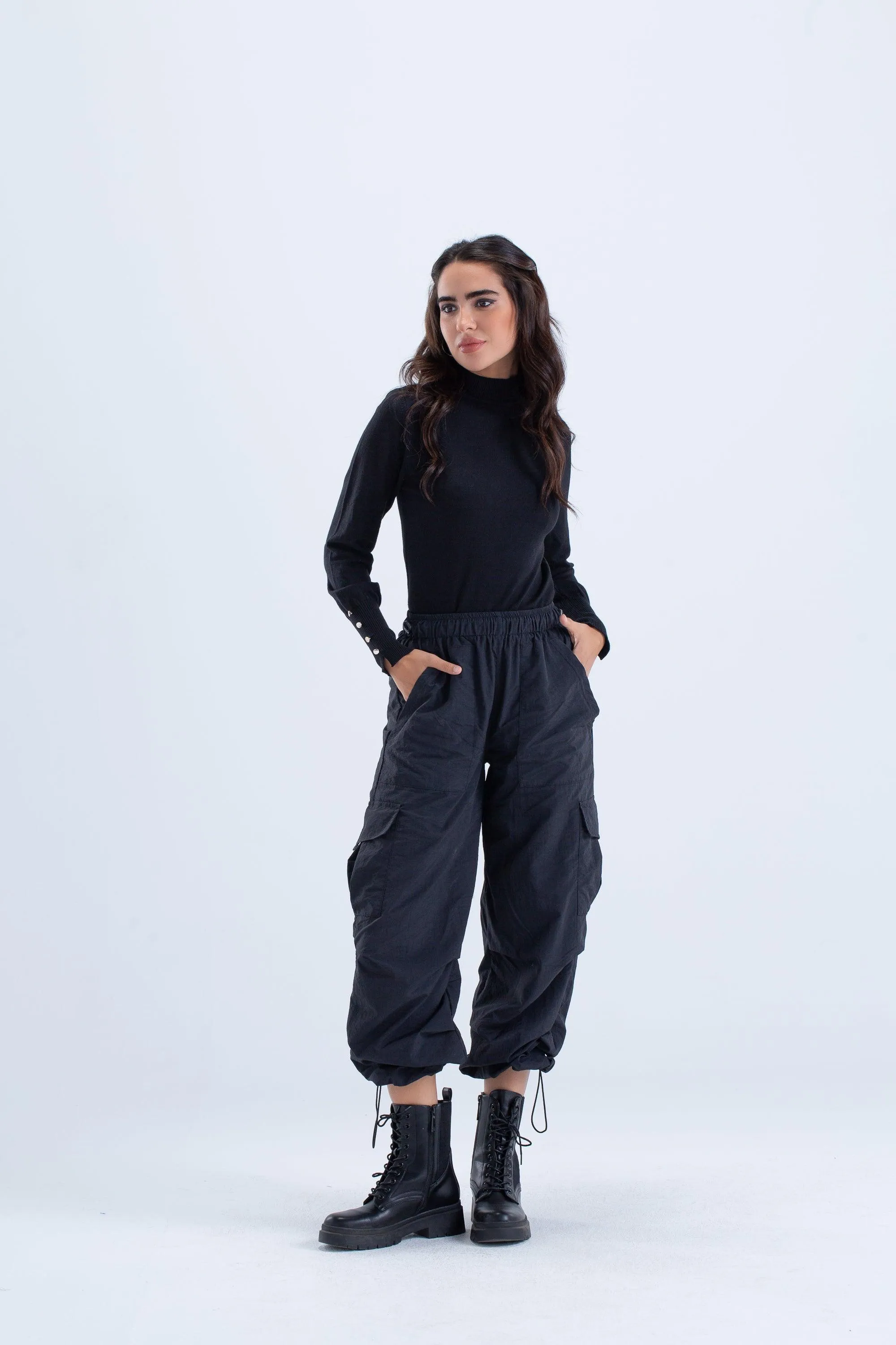 4 Buttoned Sleeves Pullover