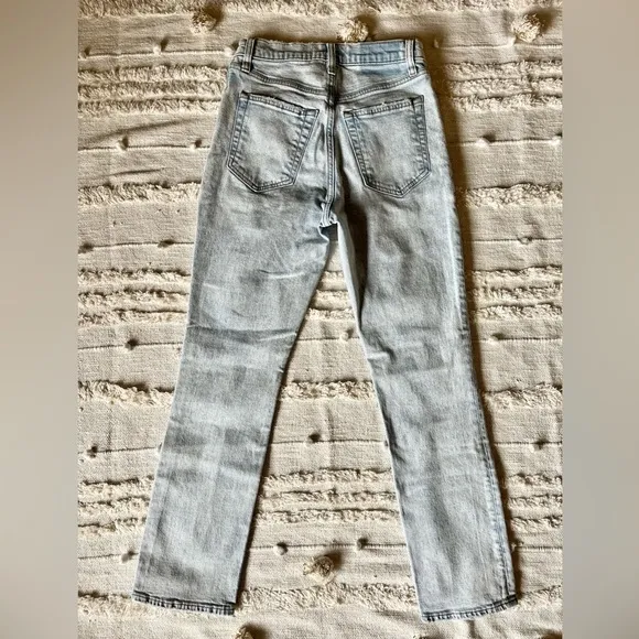 Abercrombie &amp; Fitch 90’s Slim Straight Ultra High Rise Denim Jeans Size 26/2 XS