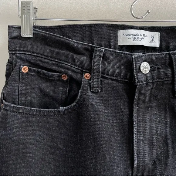 [abercrombie &amp; fitch] curve love mid rise 90s straight leg jean black 26/2