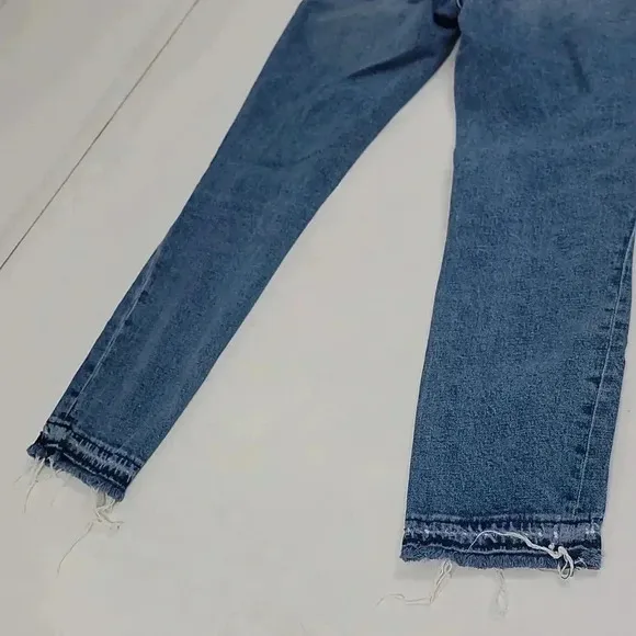 Abercrombie &amp; Fitch Simone High Rise Slim Jeans