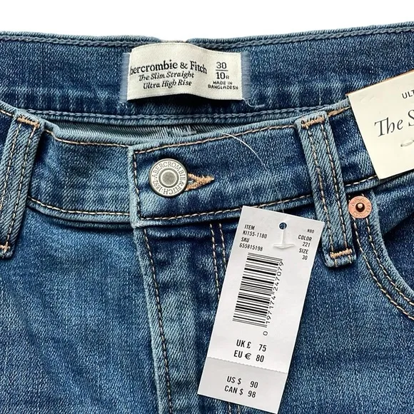 Abercrombie &amp; Fitch Ultra High Rise 90's Slim Straight Jeans, Size 30/10, NWT