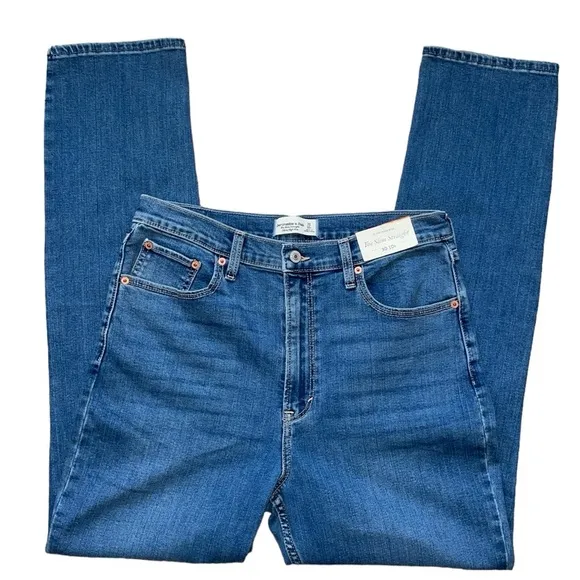 Abercrombie &amp; Fitch Ultra High Rise 90's Slim Straight Jeans, Size 30/10, NWT