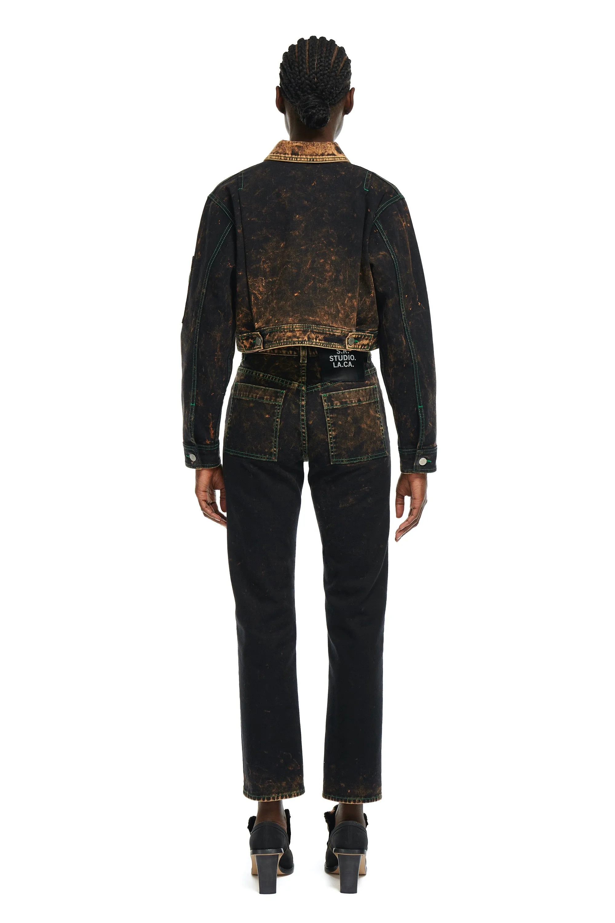 AP WOMEN'S C-JEAN WITH CONTRAST STITCHING AND IO WASH