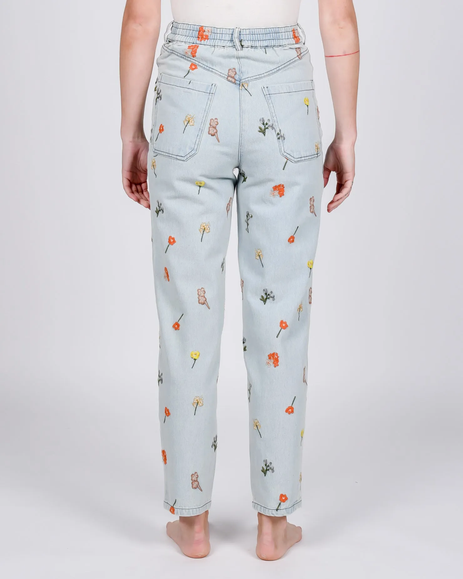 Begonia jeans in mid-blue
