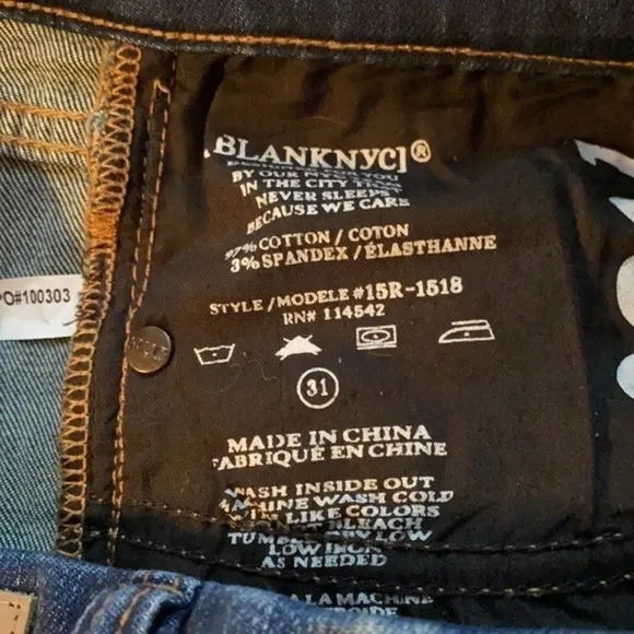 Blank Denim Mid Rise‎ Skinny Distressed Jeans Size 31