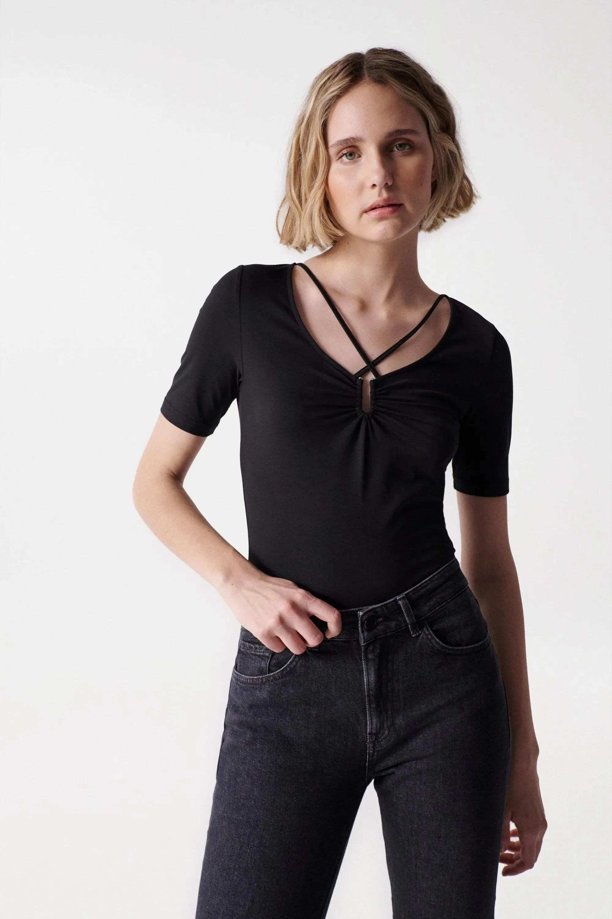 Camiseta Salsa Jeans de Mujer con Escote Asimétrico