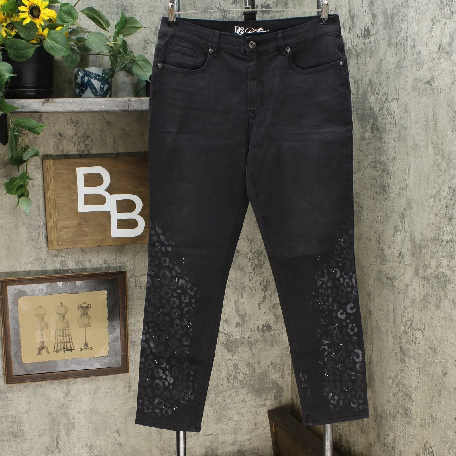 DG2 by Diane Gilman Women's Stretch Artwork Slim Leg Jeans Black Animal 14