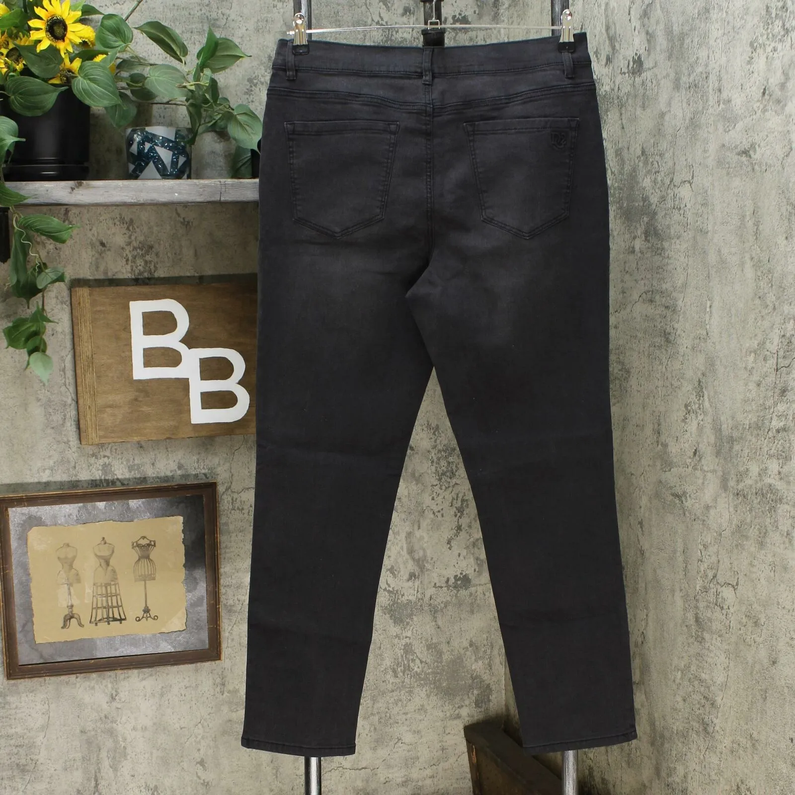 DG2 by Diane Gilman Women's Stretch Artwork Slim Leg Jeans Black Animal 14