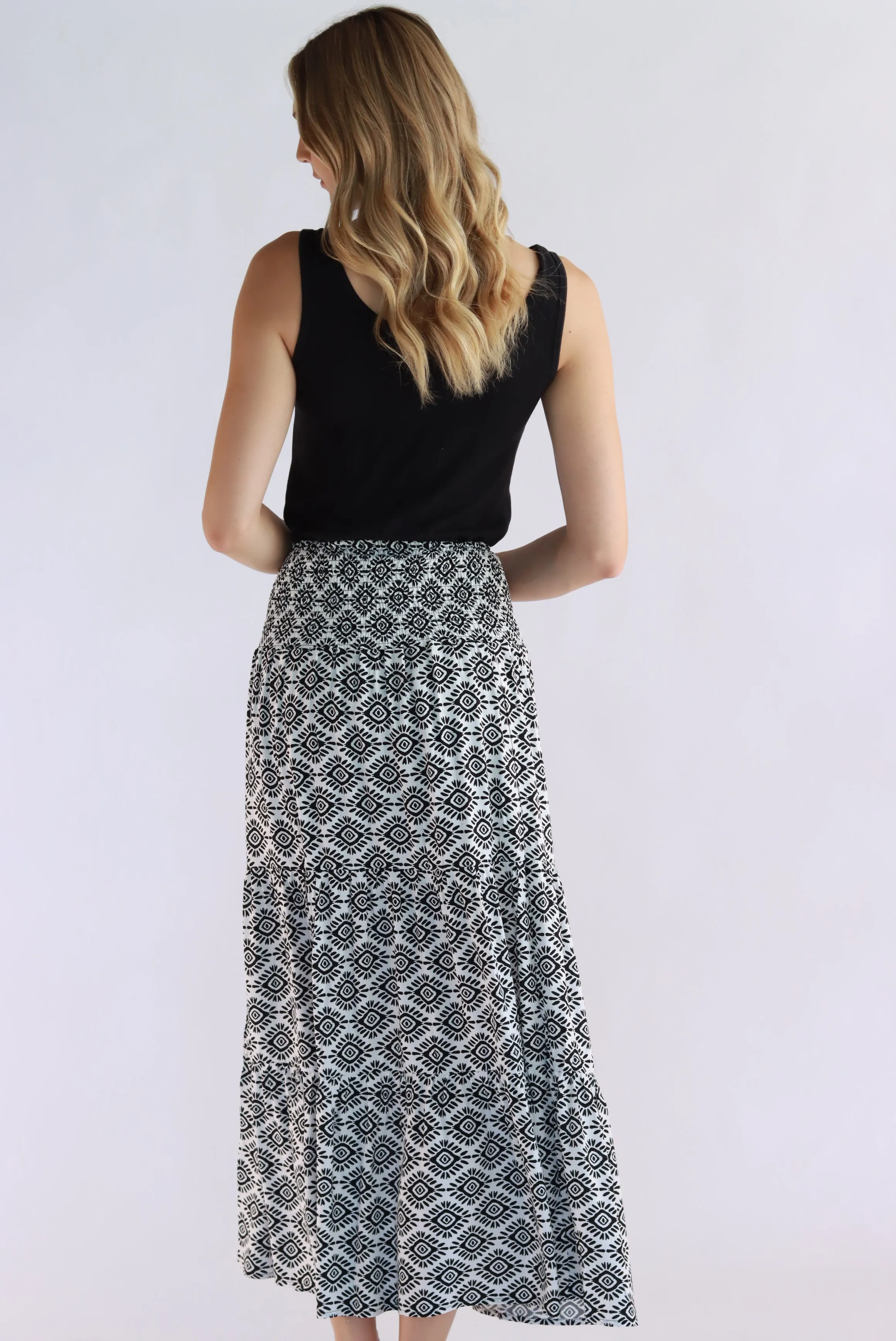 Easy Charmer Skirt In Black