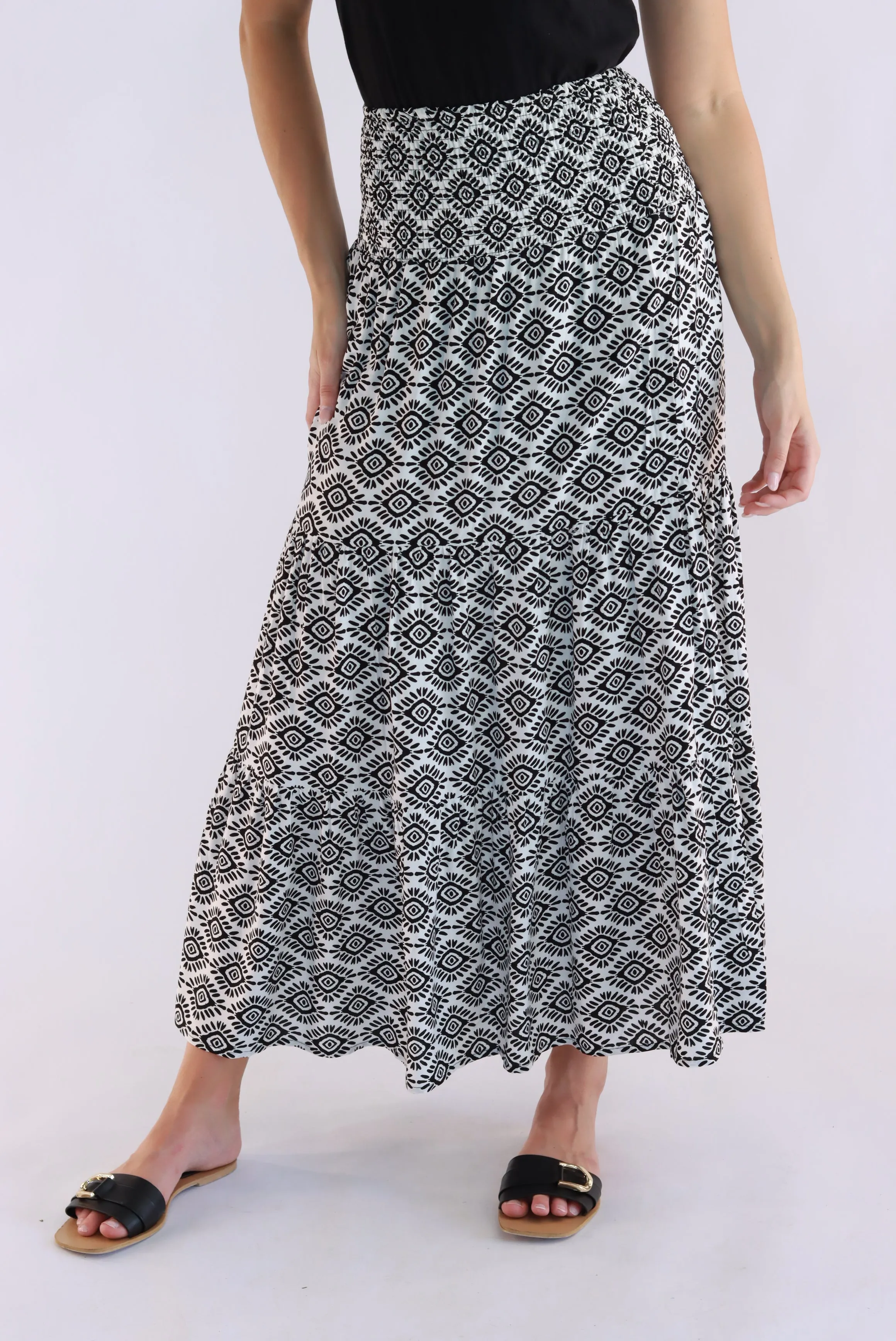 Easy Charmer Skirt In Black