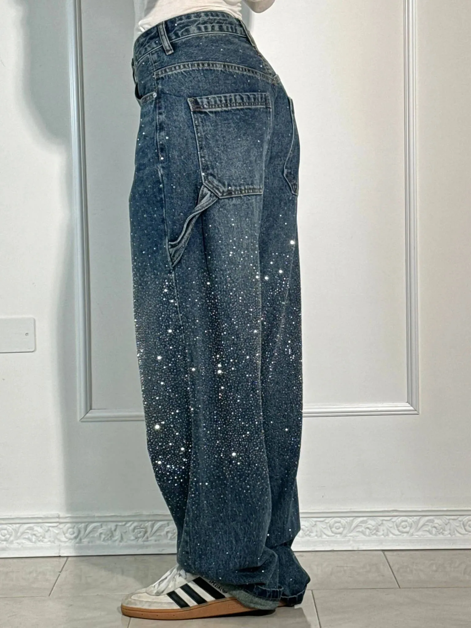 Elegant Jeans with Glamour