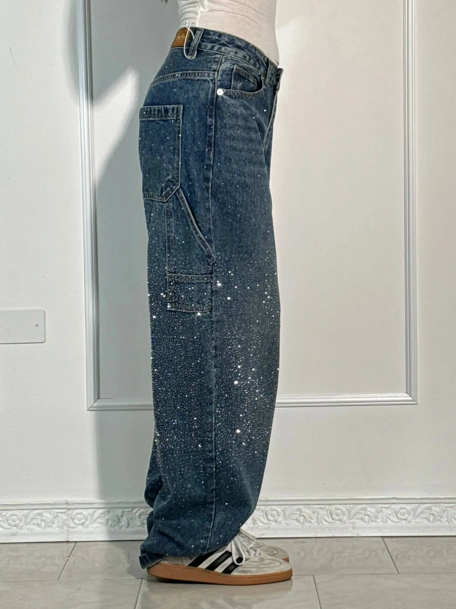 Elegant Jeans with Glamour