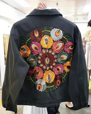 Embroidered One Size Denim Jacket – Vintage-Inspired Outerwear