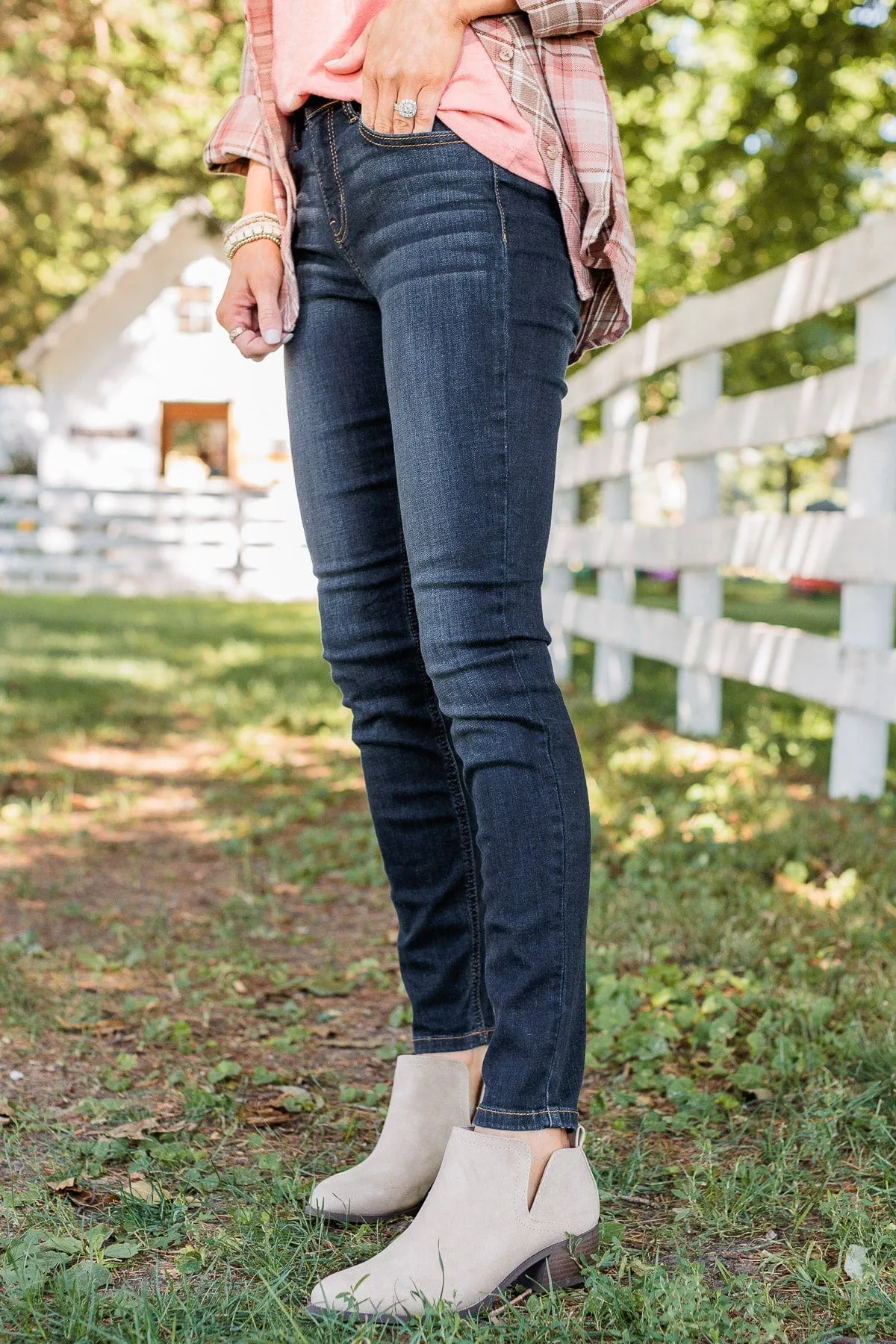 Eunina Mid-Rise Skinny Jeans- Jaslyn Wash