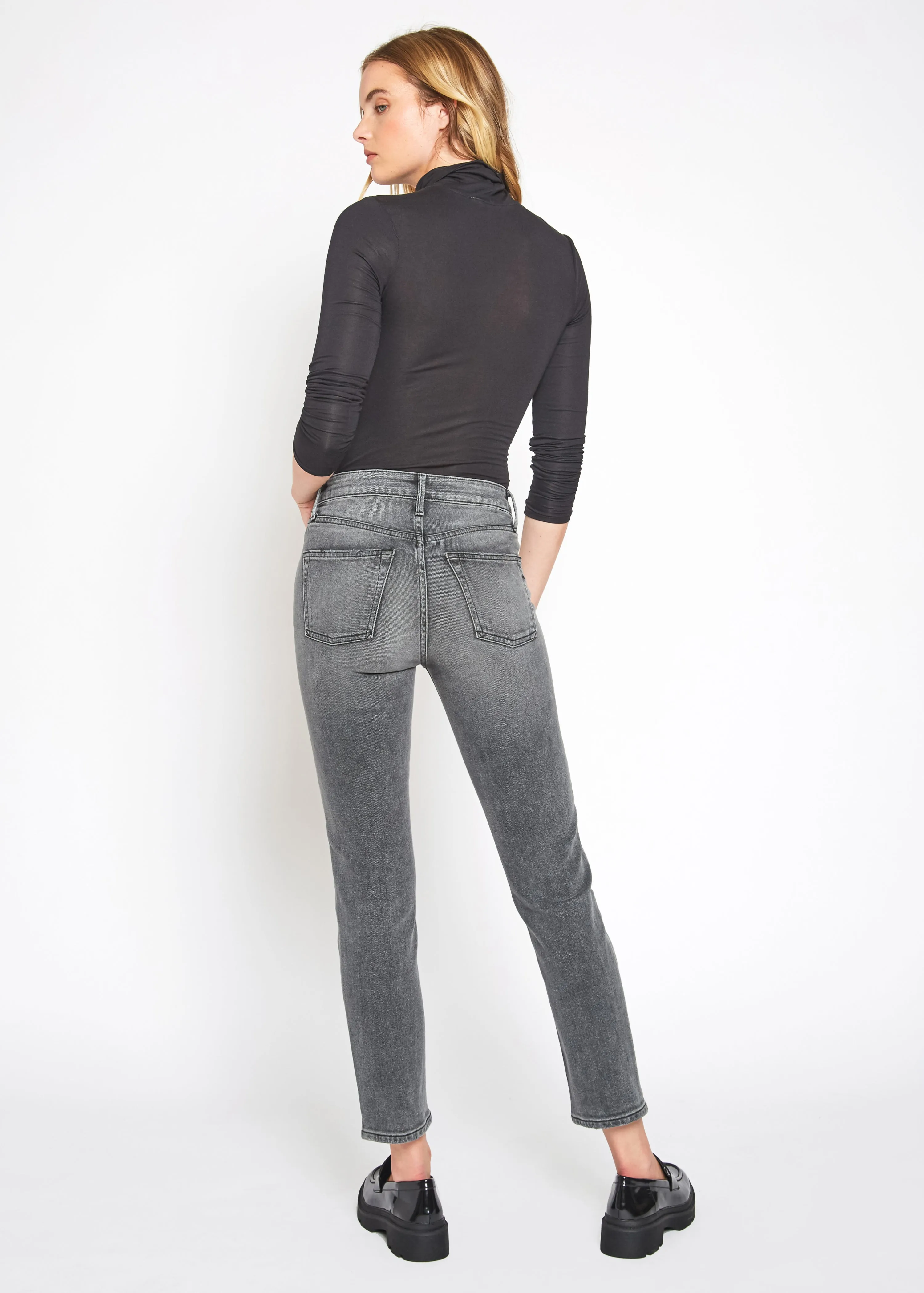 Eve High Rise Crop Slim Straight