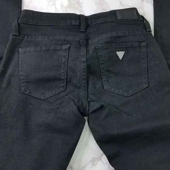 Guess Starlet Low Rise Black Straight Leg Jeans Size 24