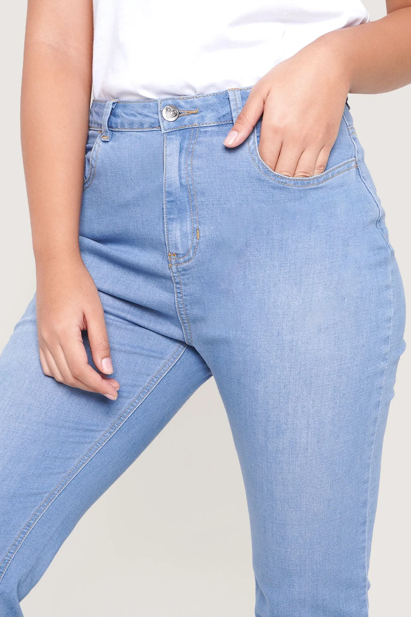 High Waist Slim Jeans