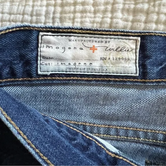 Imogene   Willie Imogene Slim Cut Jeans Size 26 Dark Wash Womens Jeans
