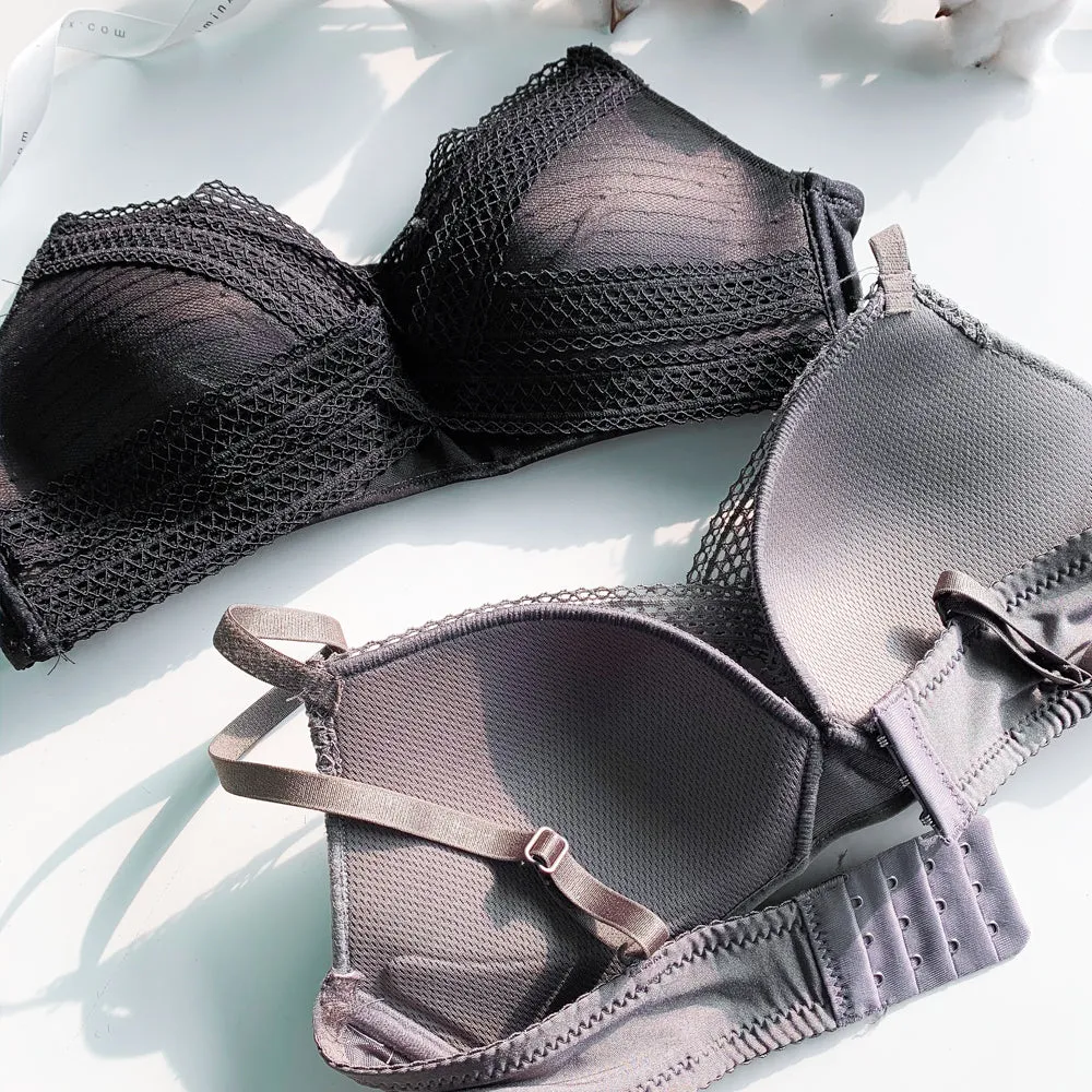 Irresistibly Comfy Lightly-Lined Soft Wireless Bra in Black (Size XL Only)