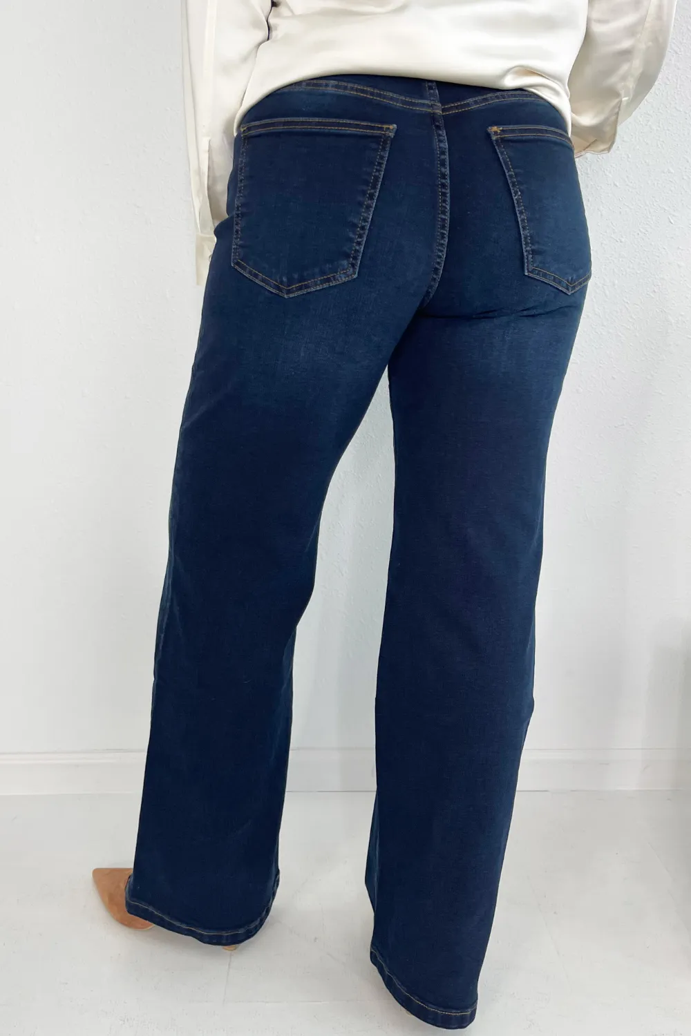 Jean High Rise Wide Leg Clean Hem