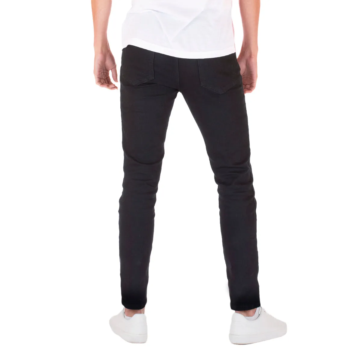 JEANS CORTE SLIM BÁSICO