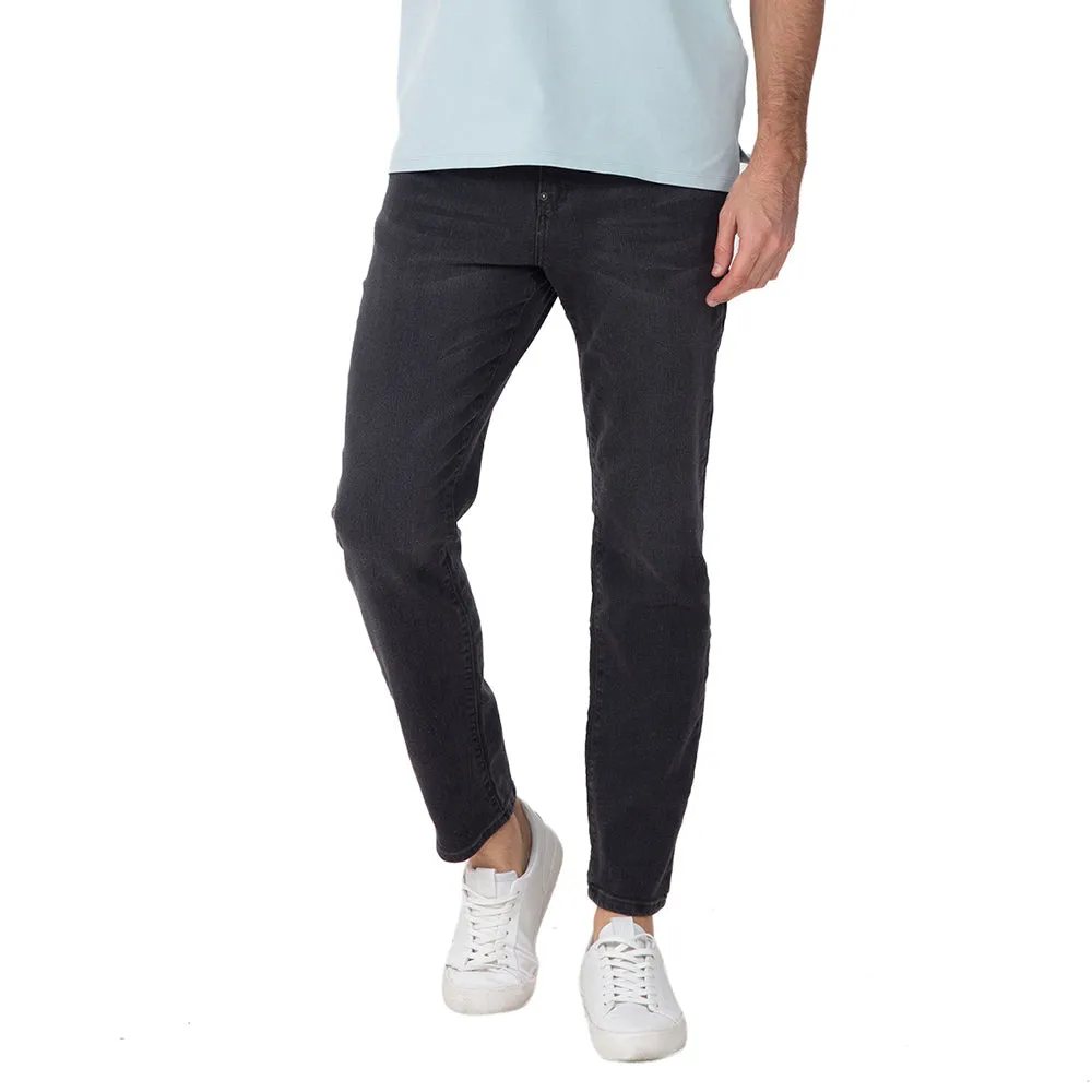 JEANS CORTE SLIM BÁSICO