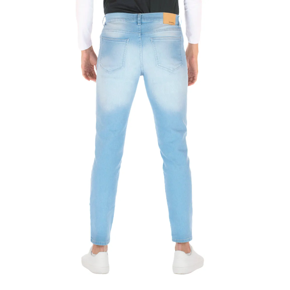 JEANS CORTE SLIM BÁSICO