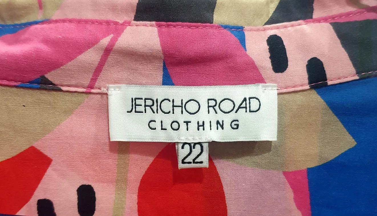 Jericho Road unique print top size 22