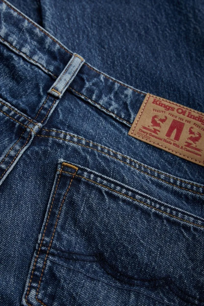 KINGS OF INDIGO Caroline Cropped clean blue worn refibra