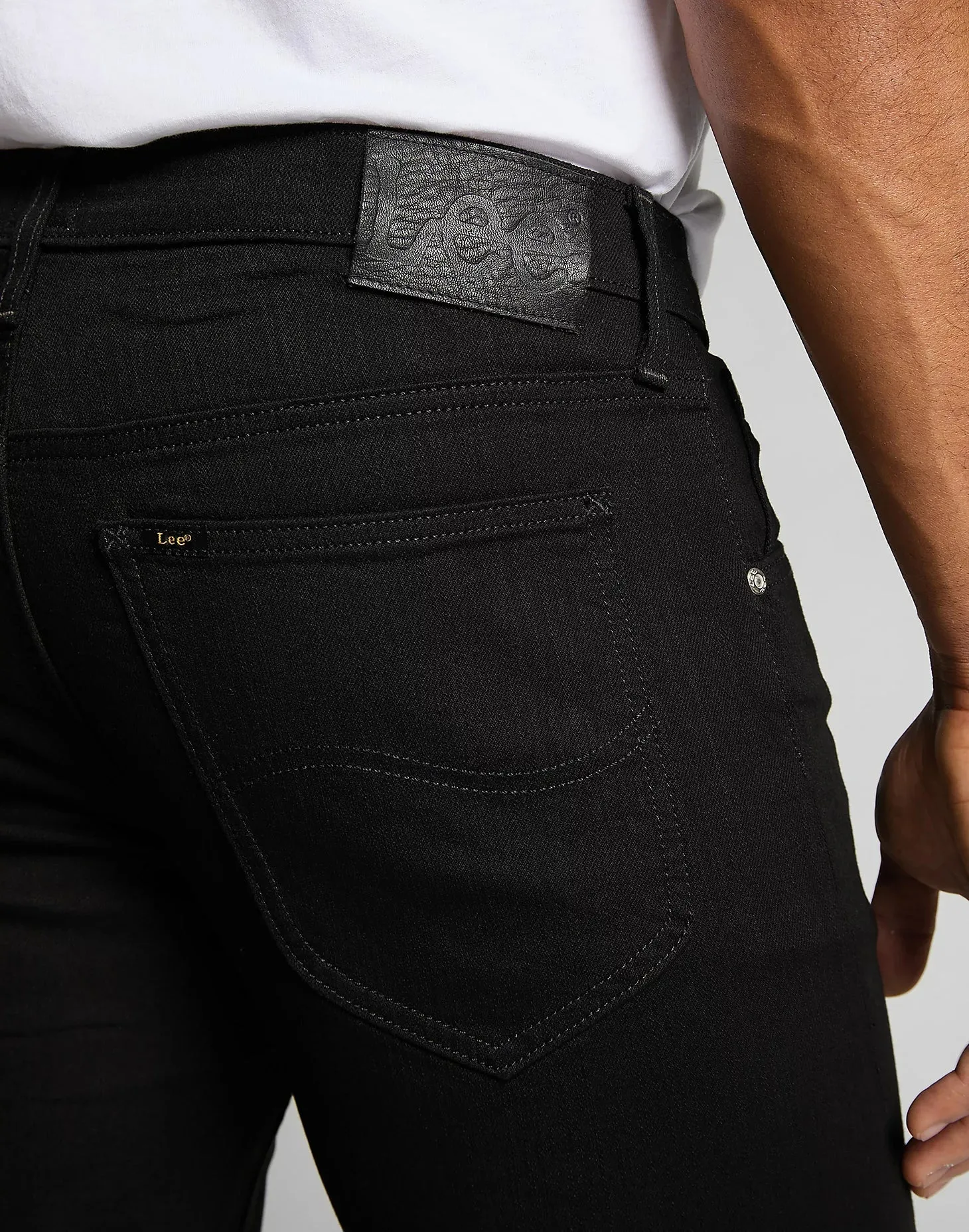 Lee Men's Daren Zip Fly Jeans In Clean Black