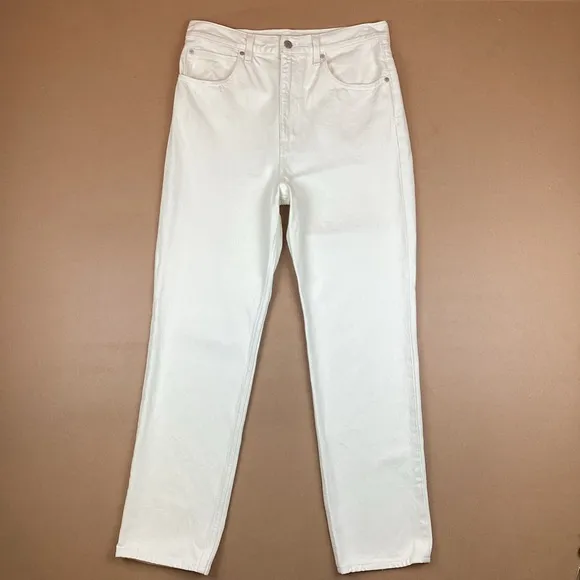 LEVI 70s Aritzia Premium High Slim Straight Jeans White