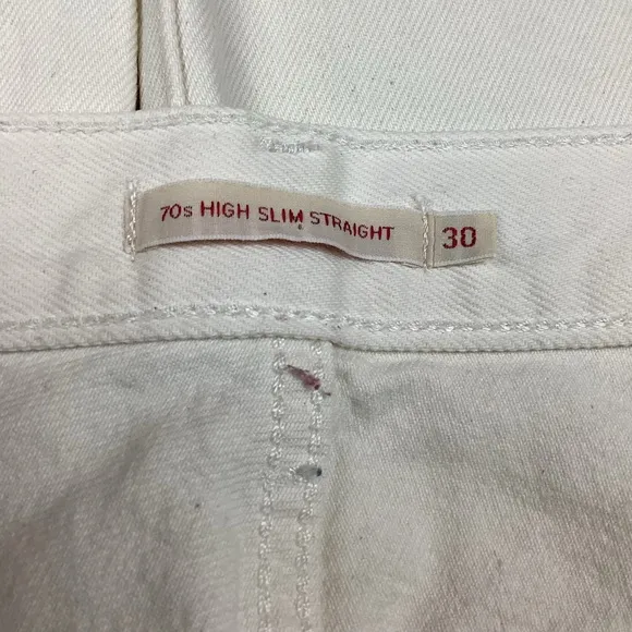 LEVI 70s Aritzia Premium High Slim Straight Jeans White