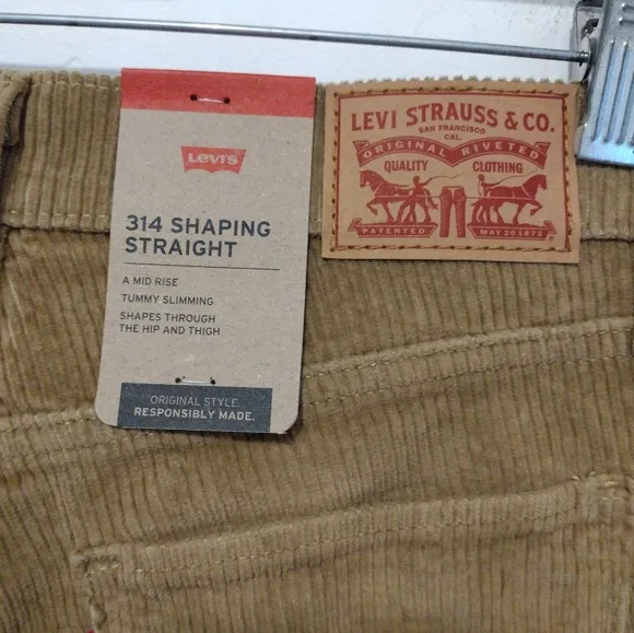 Levi's - 30x30 314 Shaping Straight Corduroy Jeans