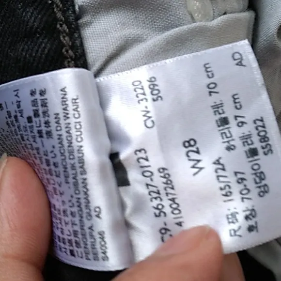 LEVIS 501 short jeans pants size 28 nwt