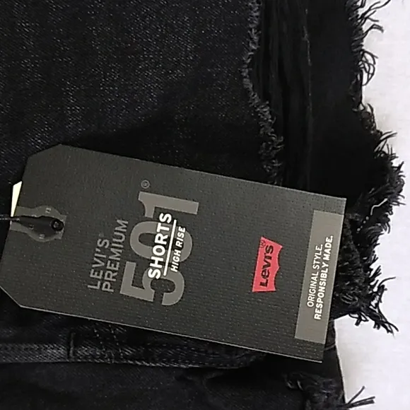 LEVIS 501 short jeans pants size 28 nwt