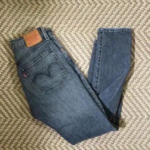 Levi's 501 - Slim - Classic Black Wash Denim Jeans  - 24x28