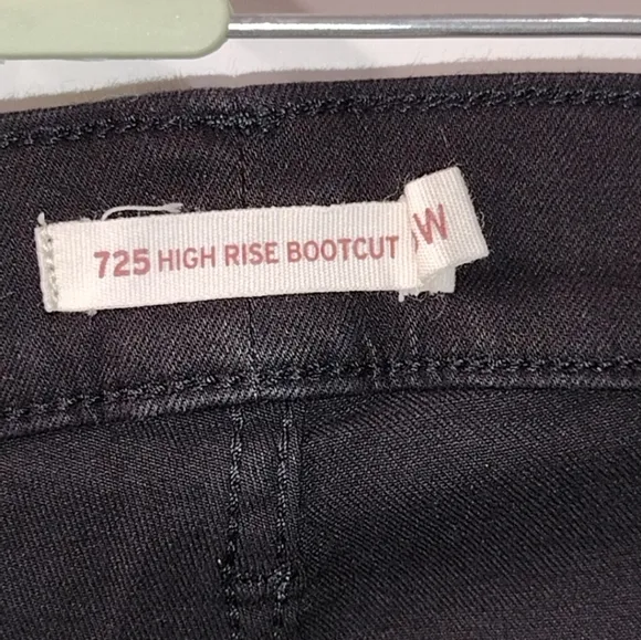 Levi's 725 High Rise Boot Cut Jeans 26W