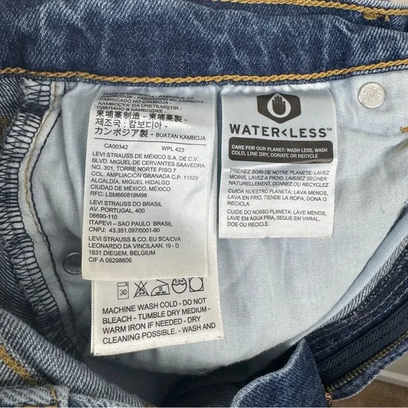Levi’s Premium 70s High Flare Wide Leg Jeans in Sonoma Walks size 29