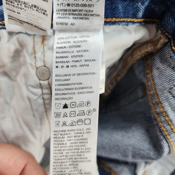 Levi's Premium Distressed 501 Button Fly Jeans 26 NWT