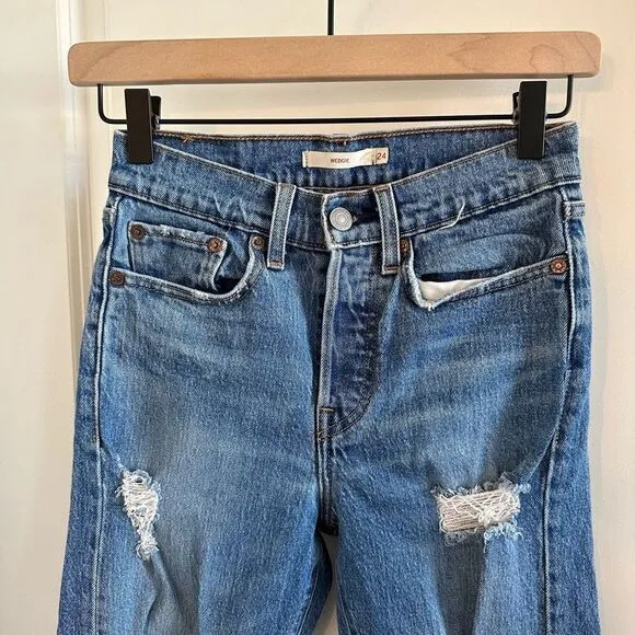 Levi’s Wedgie Icon Fit Ankle Jeans