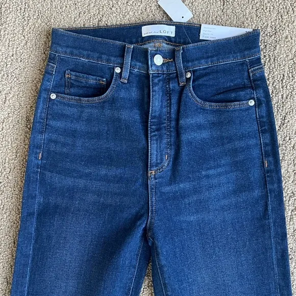 LOFT The Slim Flare High Rise Jeans 26/2