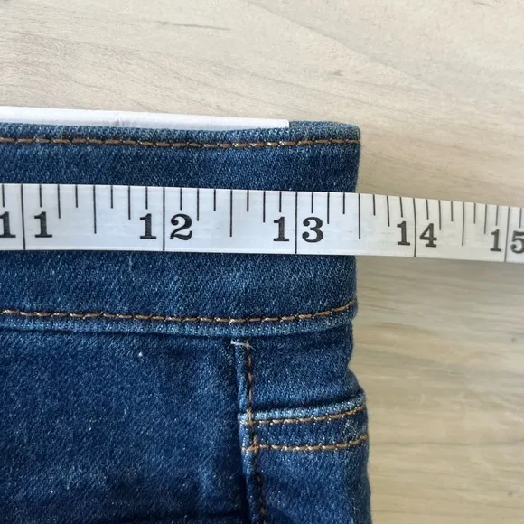 LOFT The Slim Flare High Rise Jeans 26/2