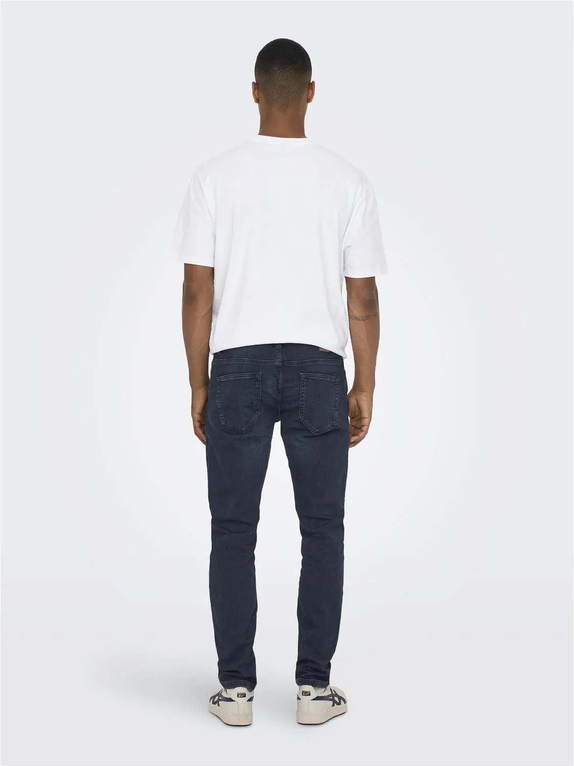 Loom Mid Rise Slim Jean | Medium Blue Denim