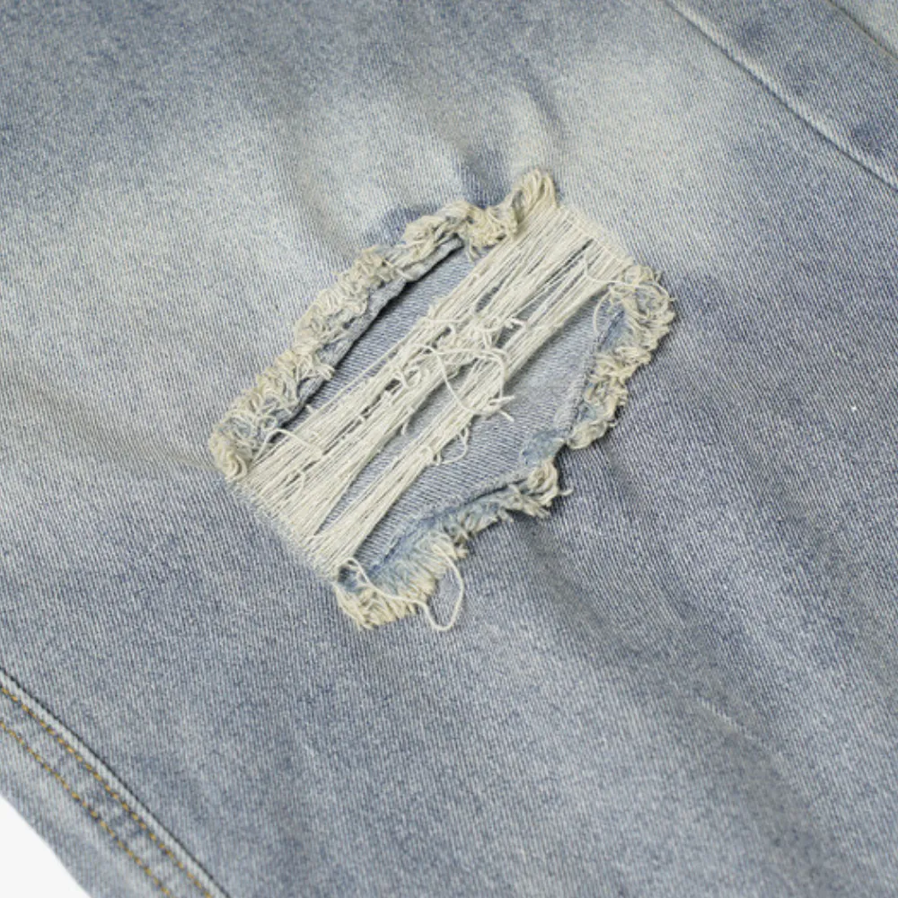 Loose fit ripped jeans