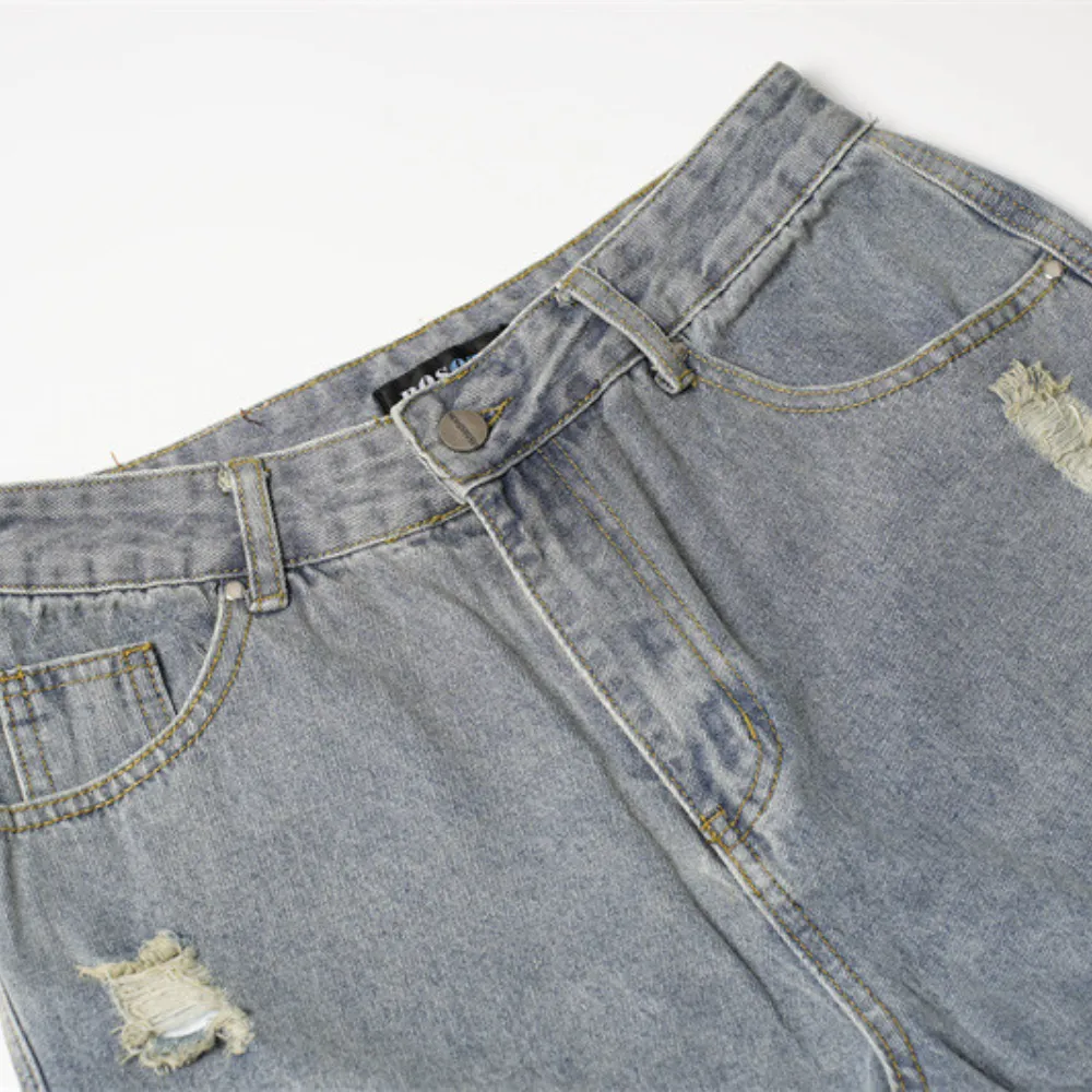 Loose fit ripped jeans