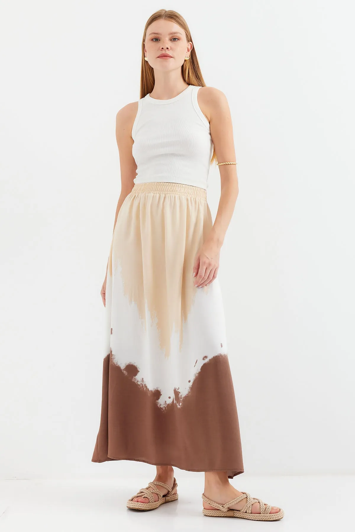 <tc>Jupe longue à motif en viscose 8025.

</tc>